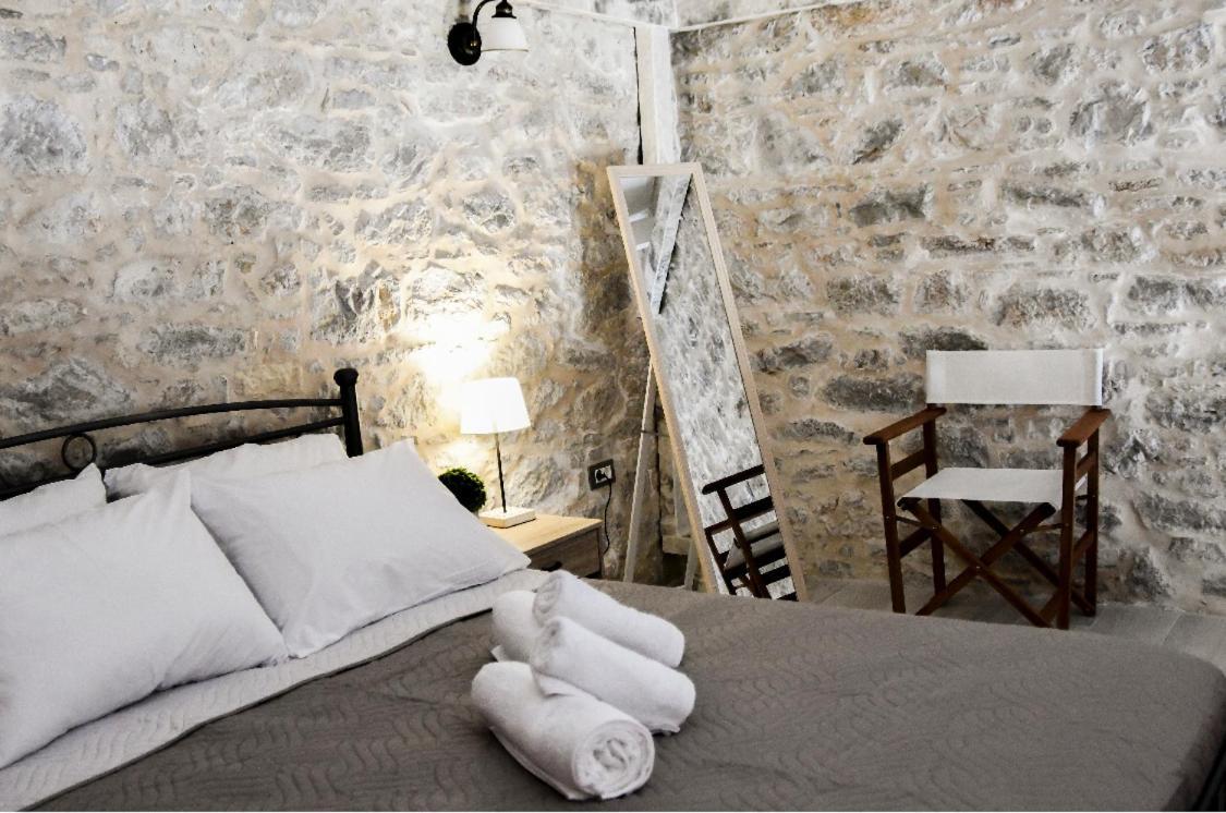Stone Living Symi Central Apartments Extérieur photo