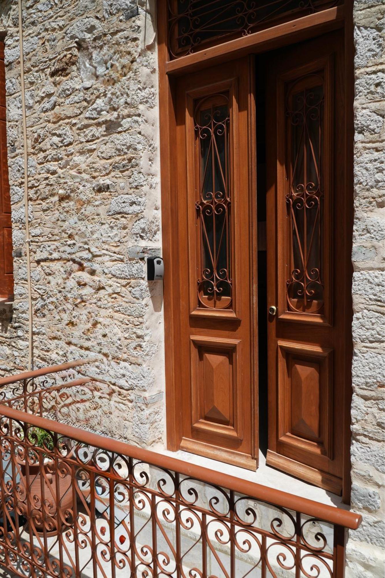 Stone Living Symi Central Apartments Extérieur photo